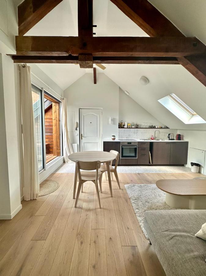 Ecrin De Calme Avec Terrasse Apartman Chambéry Kültér fotó